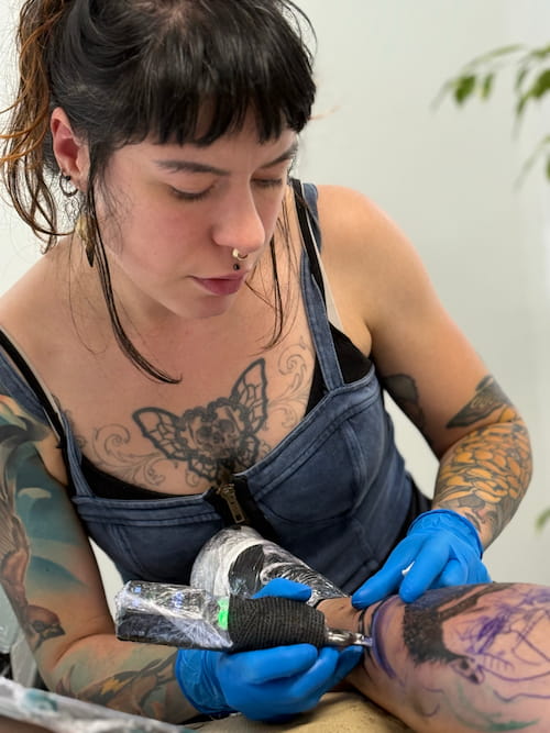 Portrait of Laura Egea, color realism tattoo artist based in Dallas