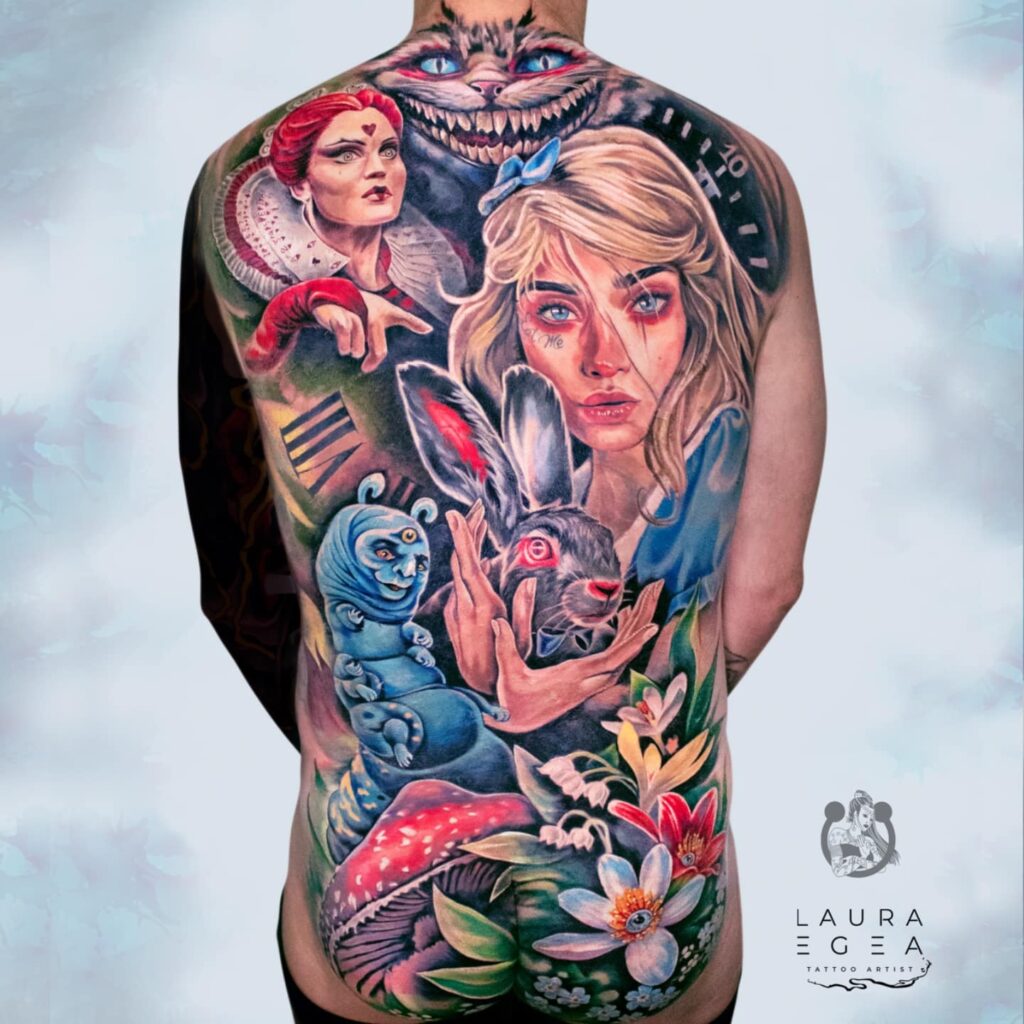Large scale back anatomical flow tattoo by Laura Egea Dallas Textas